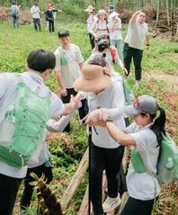 徒步践行志愿精神青春点亮户外风...